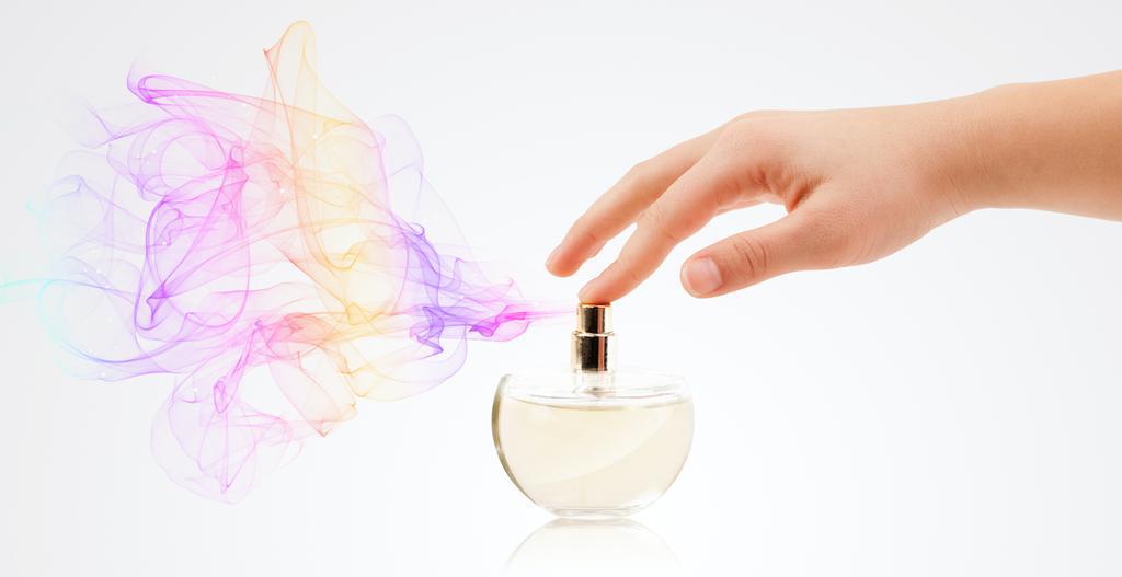 Класифікація жіночих ароматів: парфуми, туалетна вода та інший парфум
