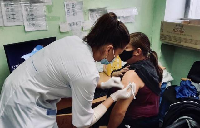 Головний медик Полтавщини пояснив, за яких умов можна отримати медичні відводи від щеплення проти COVID