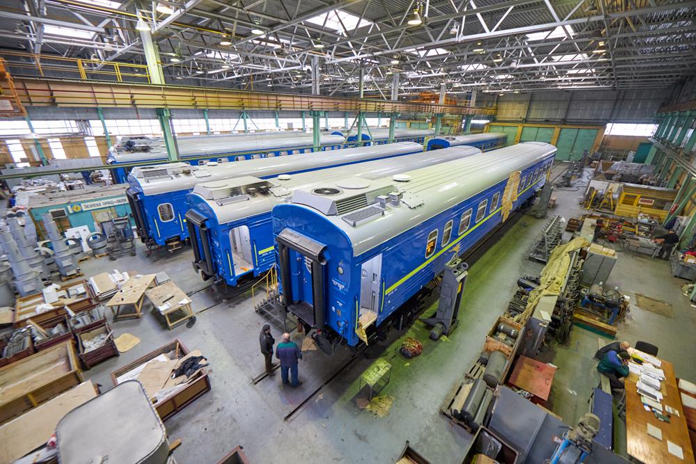 Нові комфортні вагони Крюківського вагонобудівного заводу курсуватимуть на найдовших маршрутах