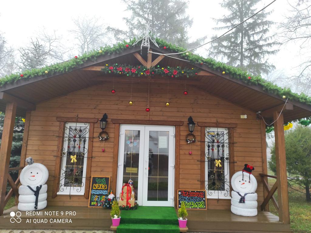 У Полтаві незабаром запрацює Будиночок Святого Миколая: вандали постійно нищать декор