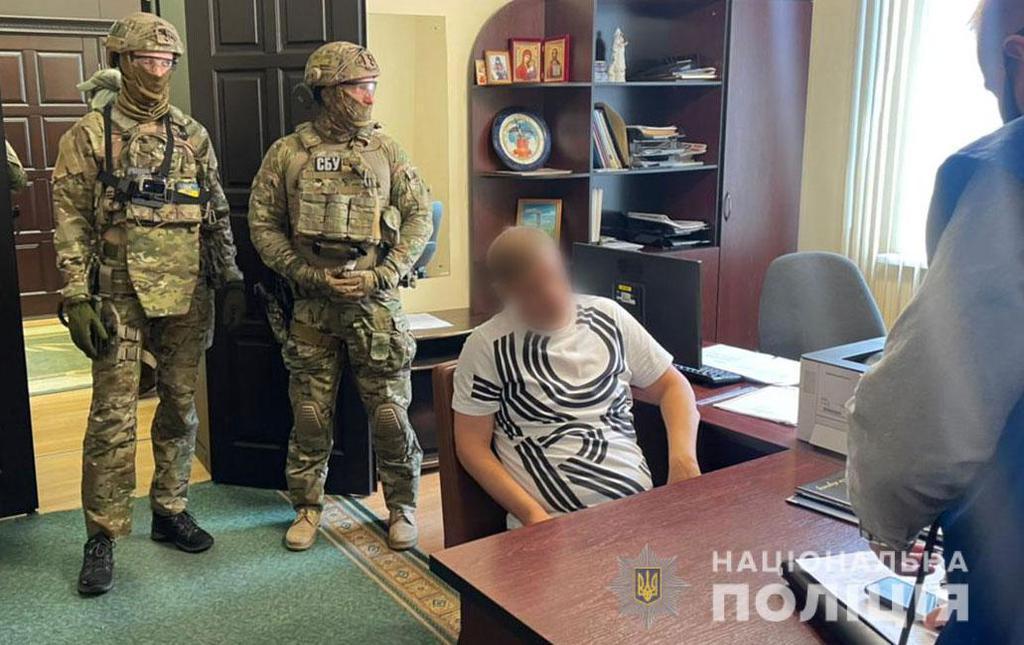 5 тисяч доларів – за незаконну прибудову: судитимуть депутата й начальника управління Полтавської міської ради 