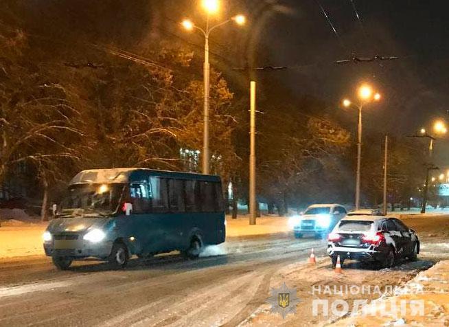 У Полтаві на Сінній легковик збив 21-річного чоловіка