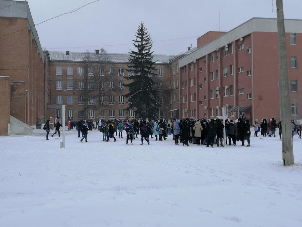 У Полтаві третій день поспіль масово «мінують» будівлі