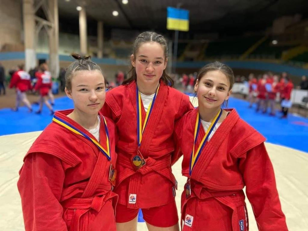Полтавські спортсменки привезли медалі з чемпіонату зі спортивного та бойового самбо