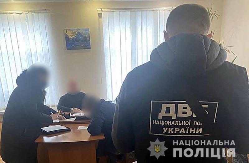 На Полтавщині чоловік намагався дати хабара полісмену