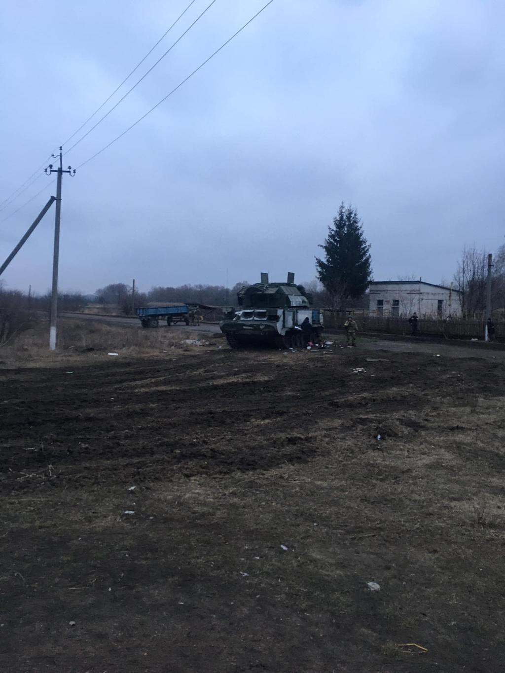 Окупанти вбили водія шкільного автобуса та взяли в заручники людей на межі Полтавщини