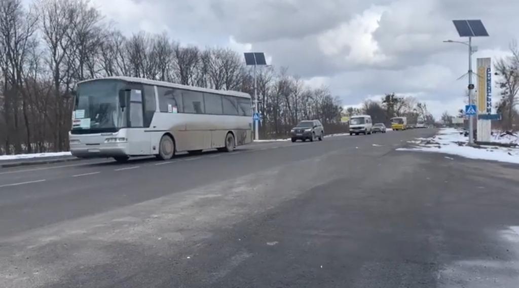 На територію Полтавщини в’їхала евакуаційна колона із Сум. ВІДЕО. ОНОВЛЕНО
