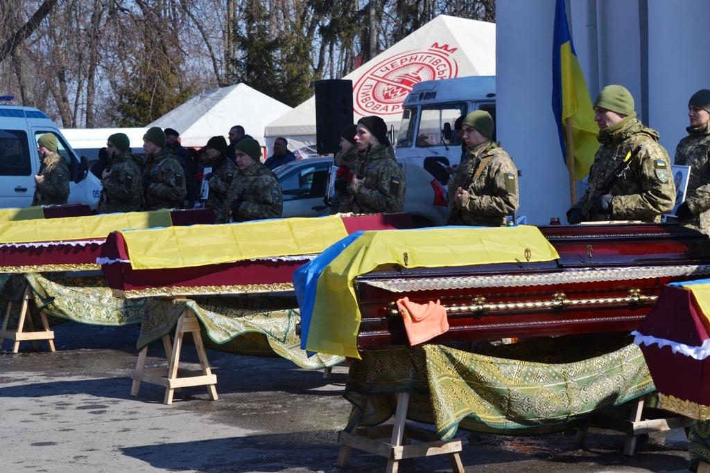 У Полтаві попрощалися із захисниками України, які загинули від рук окупантів. ФОТО