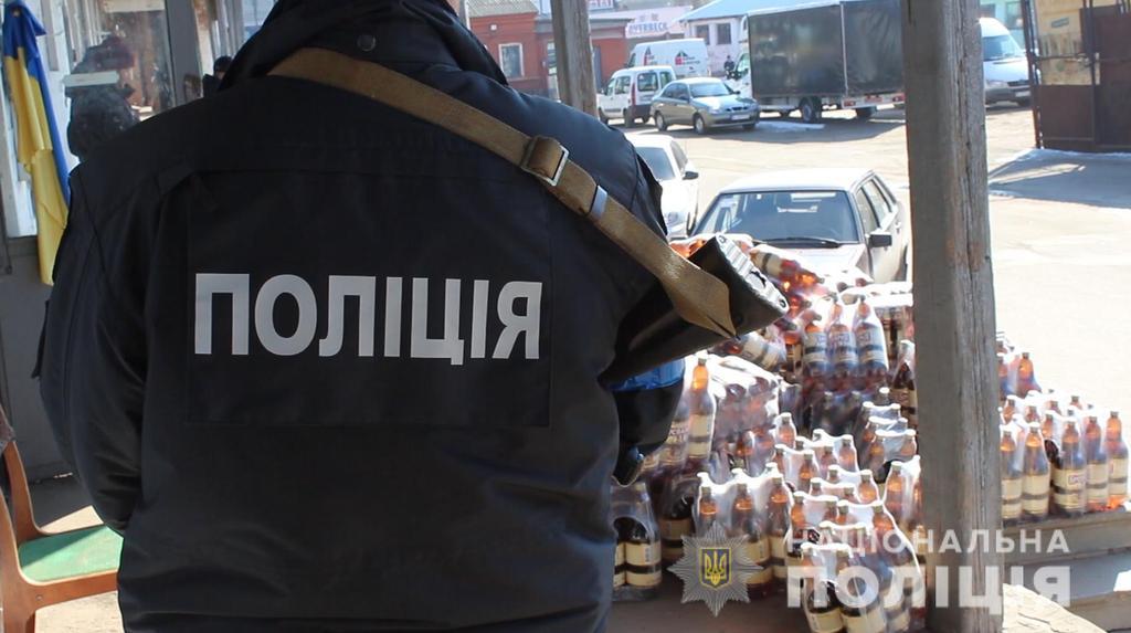 У Полтаві поліція викрила точку з продажу алкоголю та вилучила понад 600 літрів спиртного