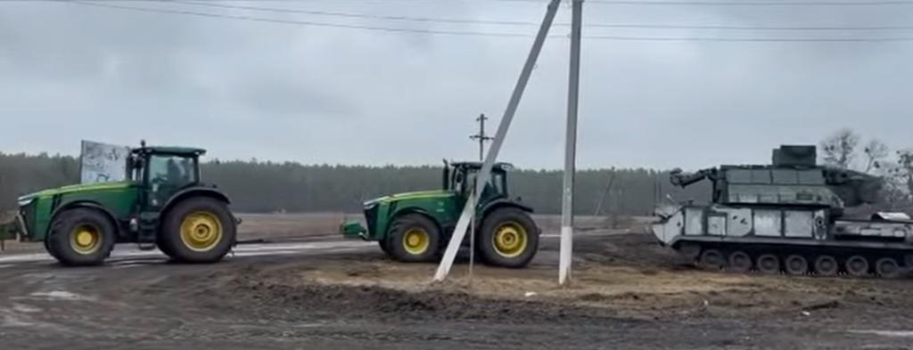 «Гадяцьке сафарі»: на Полтавщині мисливці відібрали в окупантів 10 танків та зброю