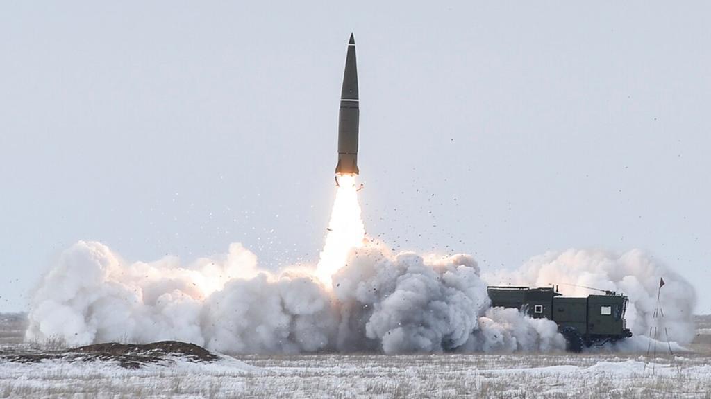 За місяць війни Росія випустила по мирних українцях 467 ракет