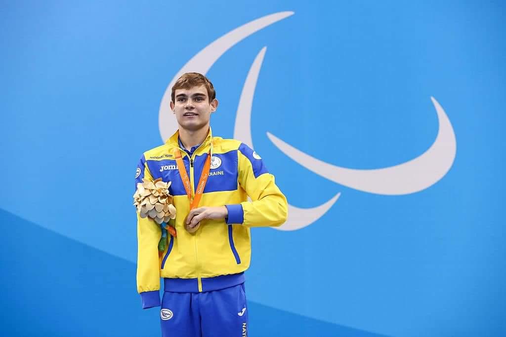 Олімпійський чемпіон з Полтави виставив на продаж медаль, аби передати гроші армії