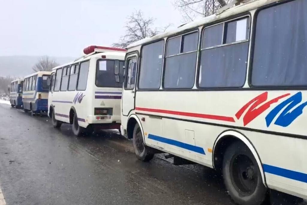Сьогодні влада планує вивезти людей з Маріуполя та Бердянська