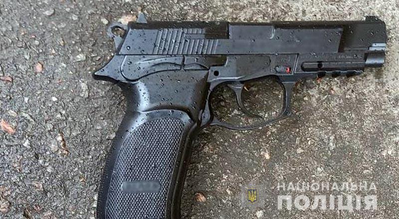 У Полтаві чоловік влаштував стрілянину посеред білого дня