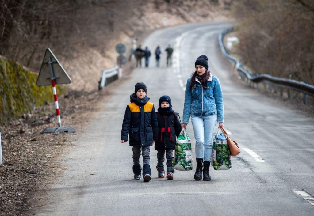 Понад два мільйони людей в Україні стали переселенцями
