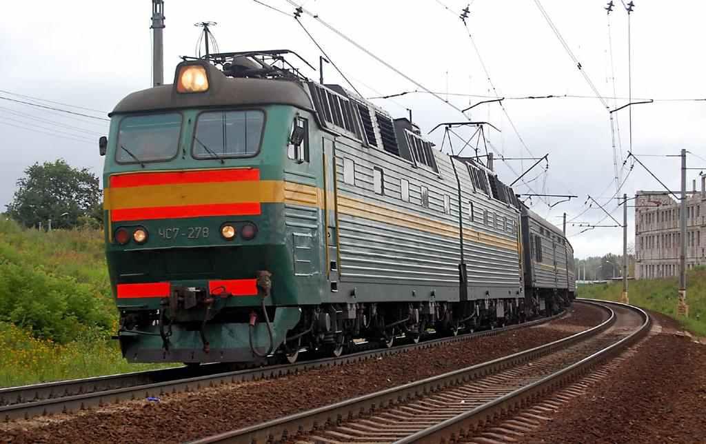 У Полтаві жінка йшла на співбесіду й потрапила під потяг