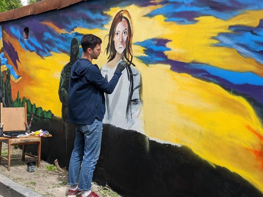 Новий мурал у Полтаві майже готовий – де він?