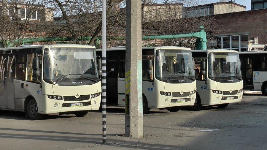 У Полтаві сьогодні відновили рух 12 комунальних автобусів