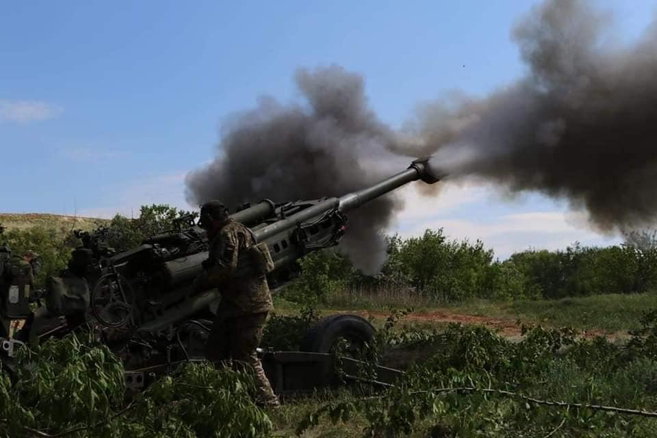 98-ма доба повномасштабної війни: ворог завдав авіаудару по Сумщині, та з вертольотів обстріляв Харківщину