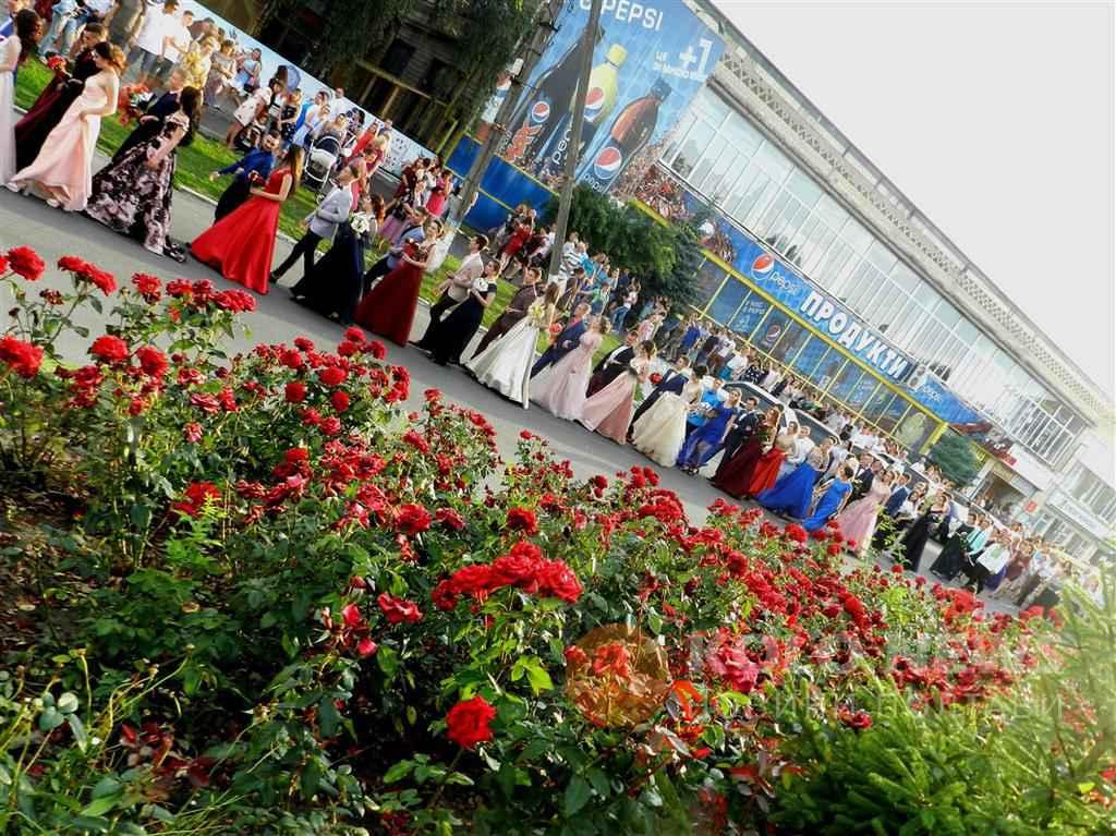 Випускникам шкіл заборонили зустрічати світанок