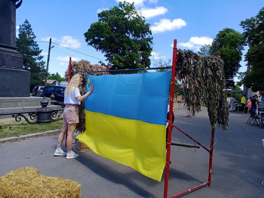 У Полтаві ярмаркували на підтримку наших воїнів. ФОТО