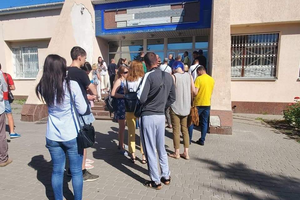 Полтавці міняють водійські права європейського зразка на… аналогічні