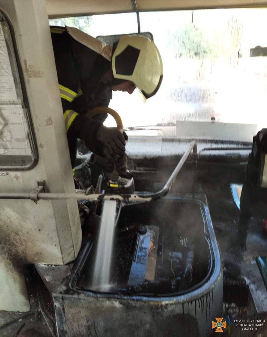 У Полтаві сталась пожежа в автобусі, який віз пасажирів