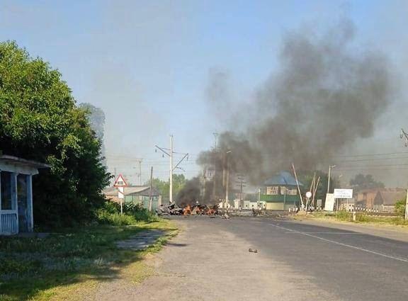 У Полтавському районі горить військовий автомобіль. ОНОВЛЕНО