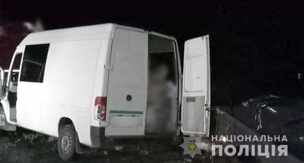 На Полтавщині перевернувся мікроавтобус: троє пасажирів отримали травми