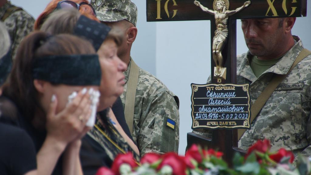 Сьогодні у Полтаві прощалися з трьома українськими воїнами, які загинули в боротьбі з російськими окупантами