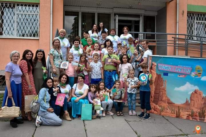  «Книжки і кактуси» – читай яскраво та екологічно: у Полтаві відбувся традиційний книжковий пікнік