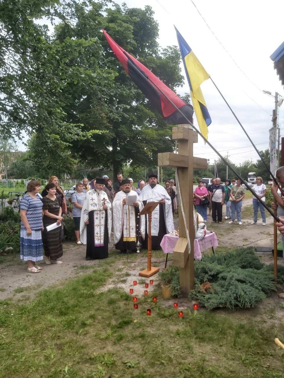 У Миргороді відбулася акція в пам'ять про загиблих в Оленівці воїнів-азовців