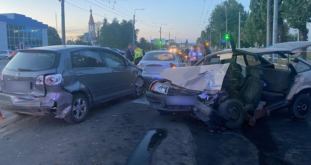 ДТП за участю 4 автомобілів у Кременчуці, поліція встановлює обставини події