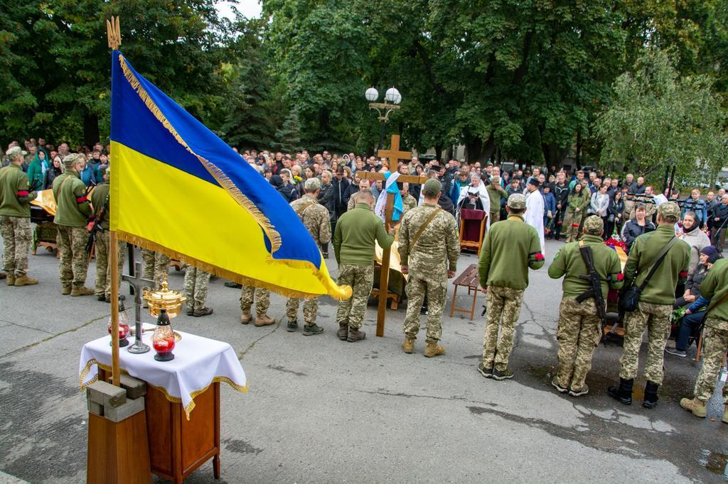 Полтавщина провела в останню дорогу шістьох воїнів Збройних сил України
