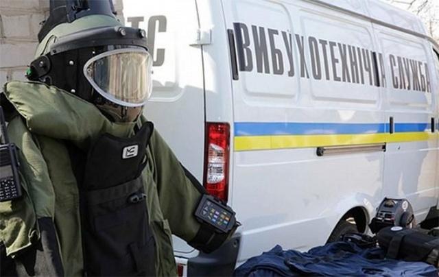 На Полтавщині шукають вибухівку в медичному закладі