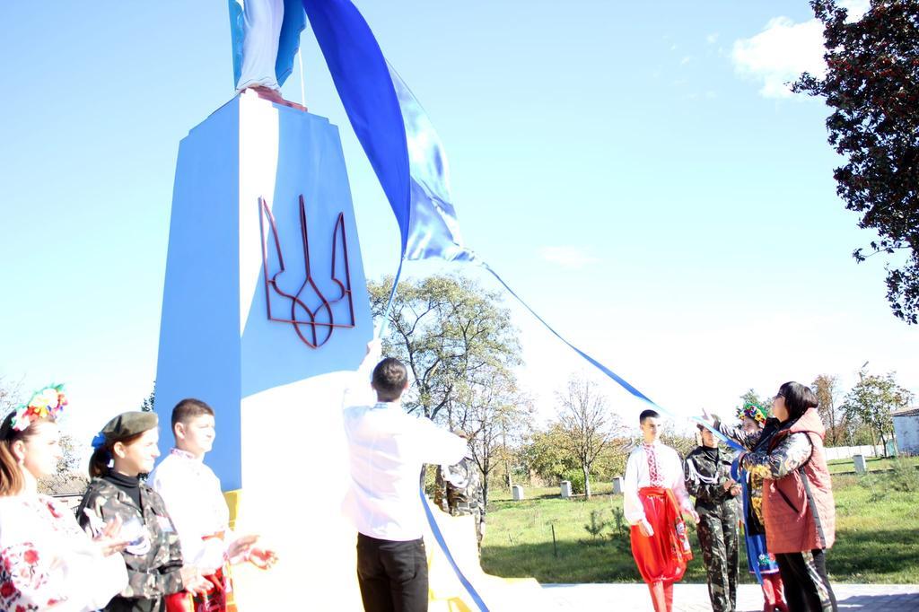 У Градизьку на Покрову відкрили монумент Покрові