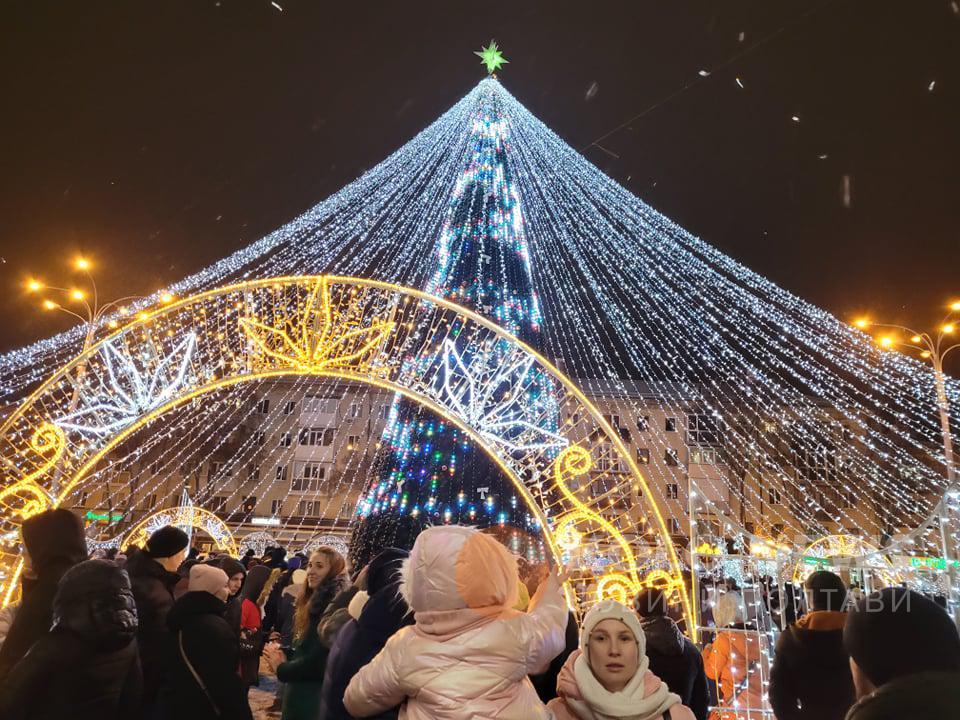 Рішення прийнято: новорічної ялинки у Полтаві на центральній площі не буде