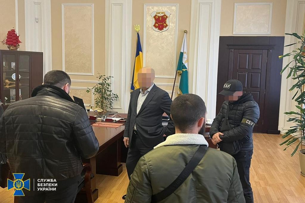 Офіційно: За матеріалами СБУ повідомлено про підозру меру Полтави