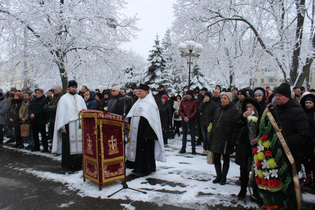 У Полтаві попрощалися з чотирма Героями