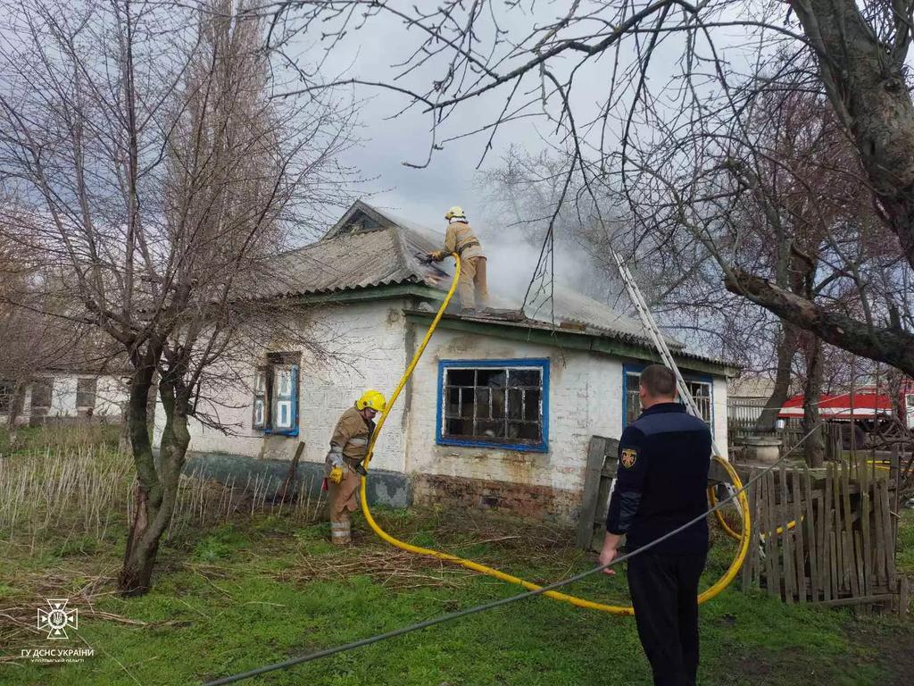 На Полтавщині горів житловий будинок