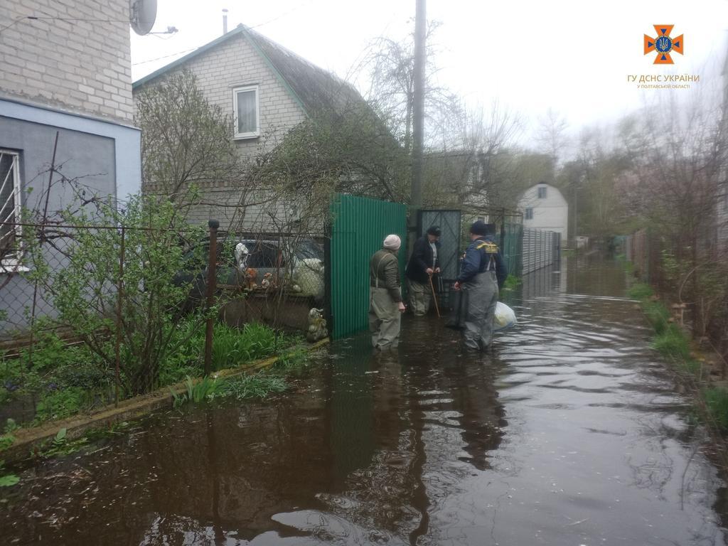Водопілля в Кременчуцькому районі. Підтопленими залишаються 320 присадибних ділянок