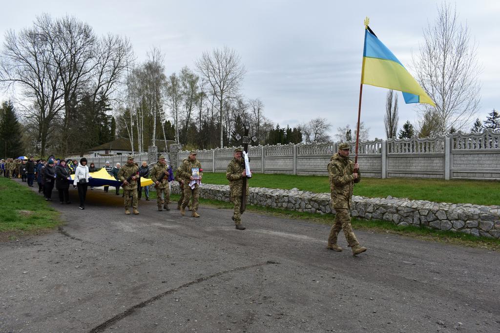 На щиті: на війні з окупантами Полтавщина втратила десятьох воїнів