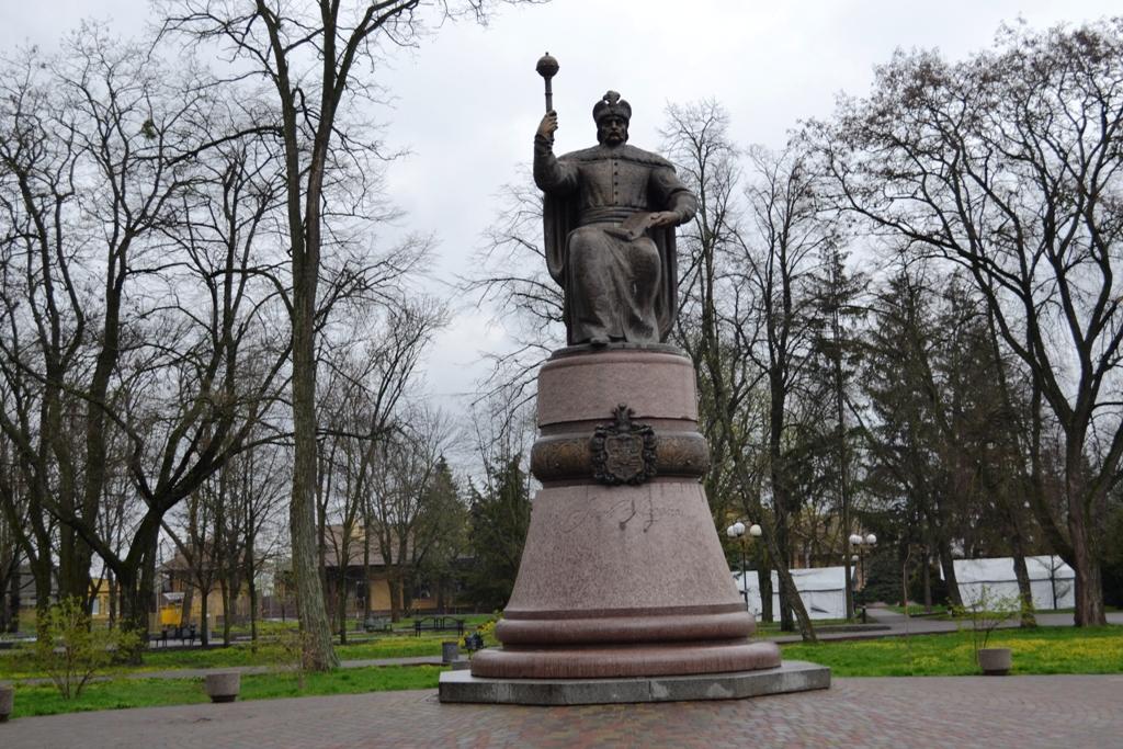 30 квітня: яке сьогодні свято, іменини, традиції, прикмети
