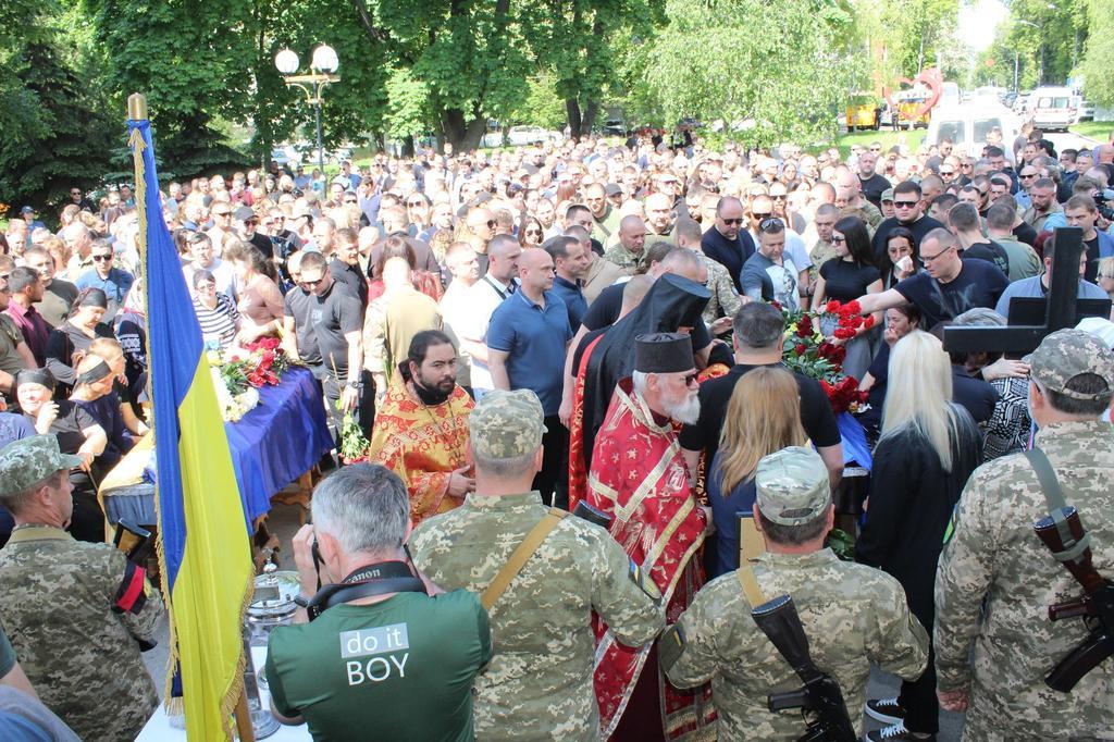 Полтавська громада попрощалася із чотирма воїнами. ФОТО