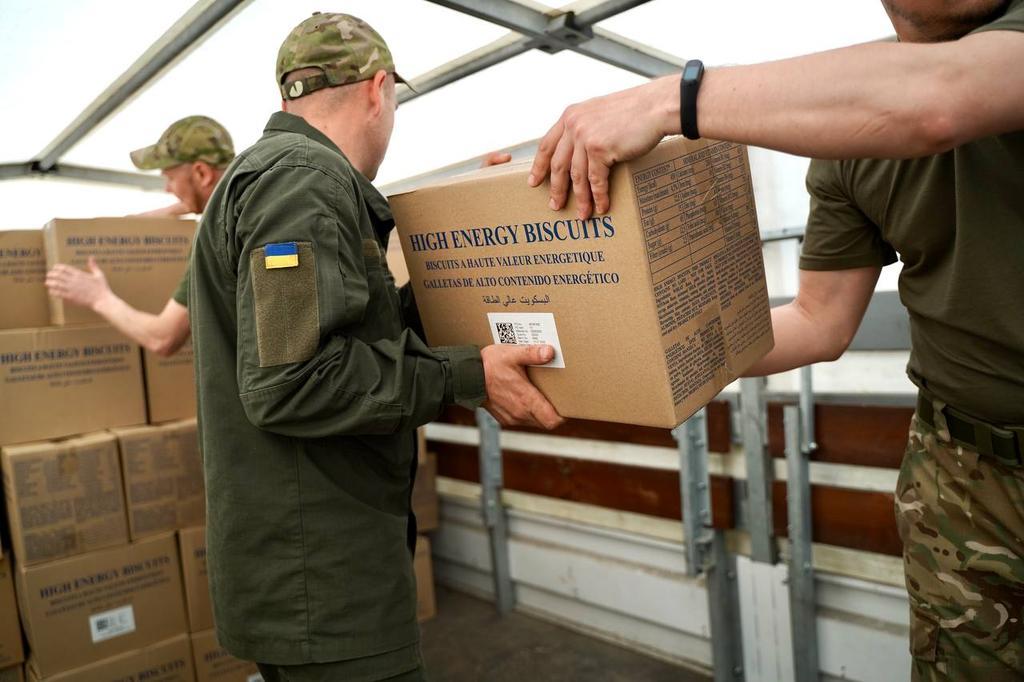 Із обласного гуманітарного штабу спрямували 2,7 тонни продуктових наборів для військових