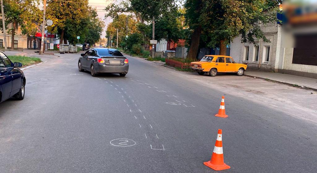 У центрі Полтави авто травмувало жінку