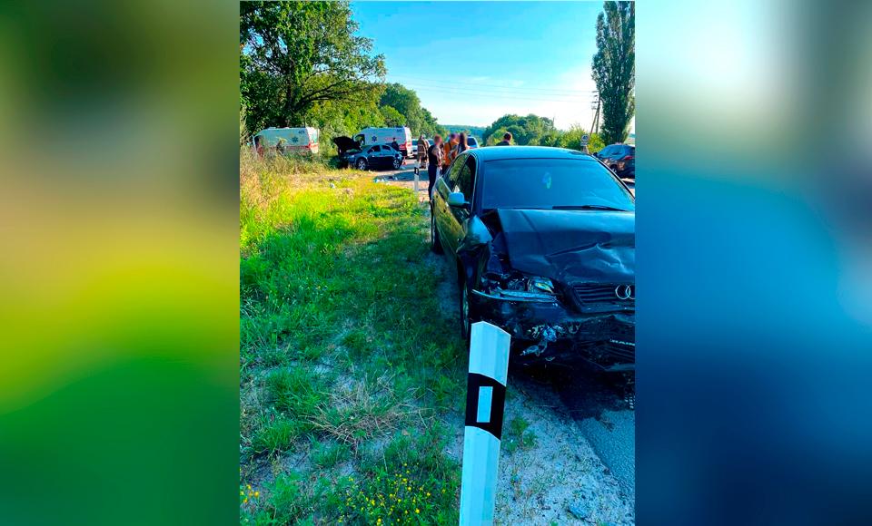 Одна людина загинула, двоє – у лікарні: на Полтавщині поліція встановлює обставини ДТП