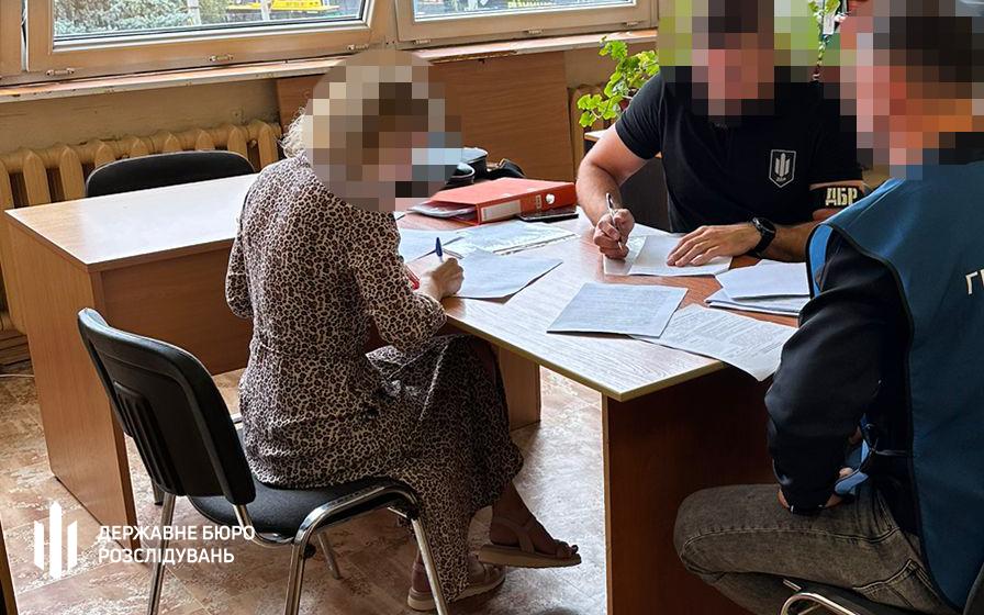 ДБР викрило на Полтавщині керівництво податкової, яке допомагало обкрадати держбюджет