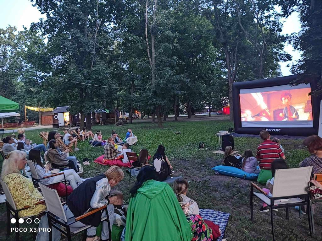 Запрошуємо на безкоштовний мультик до Парку Перемоги!