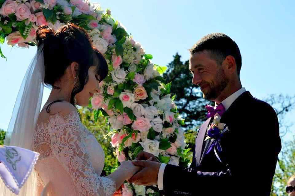 Шлюб за годину: у Полтаві одружилася перша пара